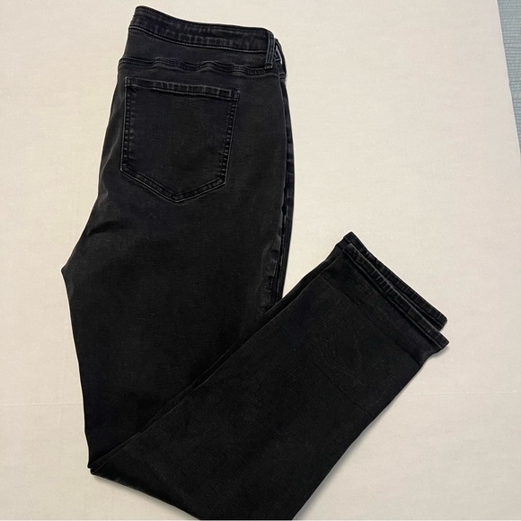 NYDJ black jeans- Sheri Slim fit (1014) - Picture 5 of 5